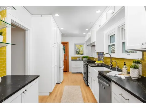3121 NE 13th Avenue Portland OR 97212