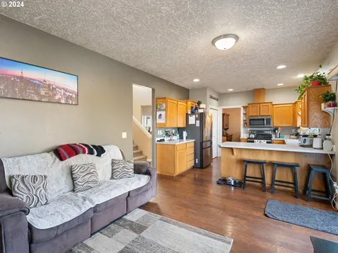 4997 Midland Court NE Salem OR 97305