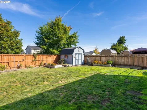 4997 Midland Court NE Salem OR 97305