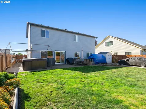 4997 Midland Court NE Salem OR 97305