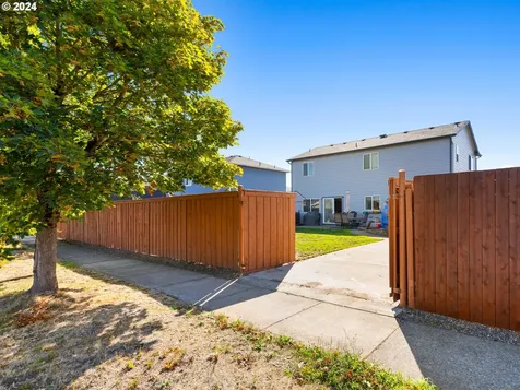 4997 Midland Court NE Salem OR 97305