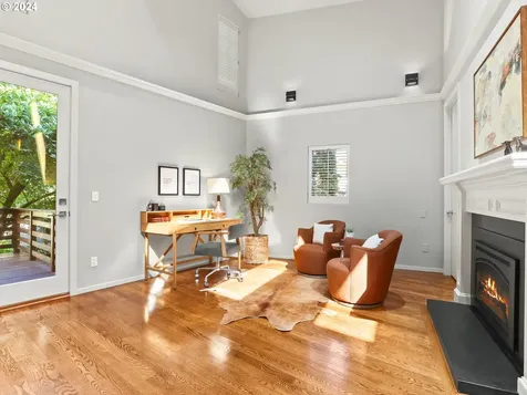 2515 Sw Saint Helens Court Portland OR 97201