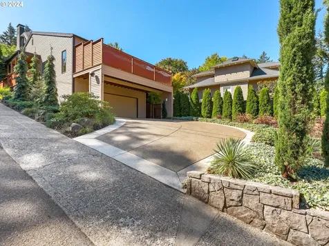 2515 Sw Saint Helens Court Portland OR 97201