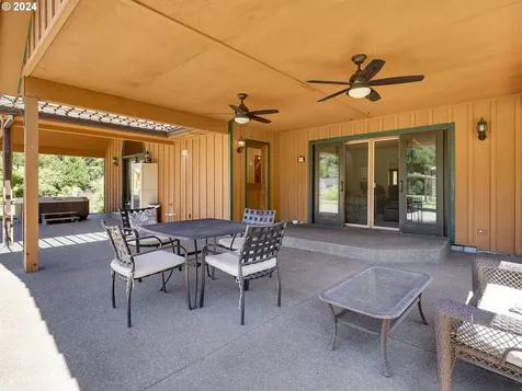 22225 S Saling Road Estacada OR 97023