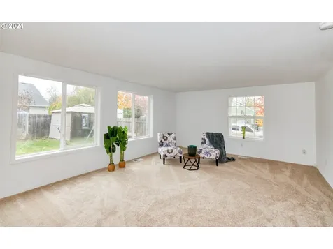 1611 SW Mitchell Drive Mcminnville OR 97128