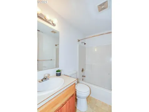 1611 SW Mitchell Drive Mcminnville OR 97128