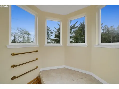 24485 Ne Lake Boulevard Rockaway Beach OR 97136