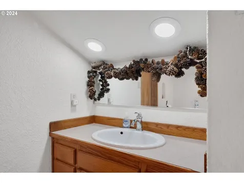 24485 Ne Lake Boulevard Rockaway Beach OR 97136