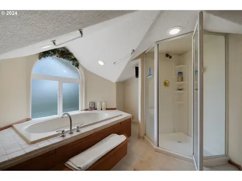 24485 Ne Lake Boulevard Rockaway Beach OR 97136