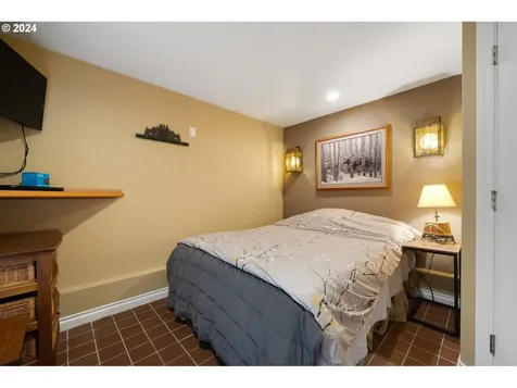 24485 Ne Lake Boulevard Rockaway Beach OR 97136