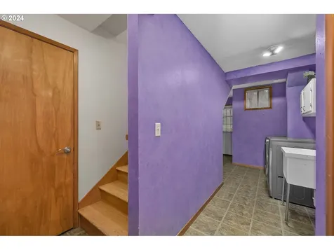1425 NW 122nd Avenue Portland OR 97229