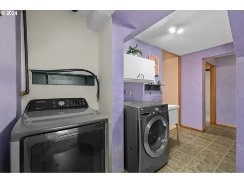 1425 NW 122nd Avenue Portland OR 97229