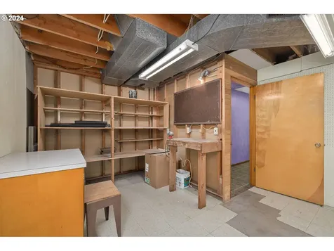 1425 NW 122nd Avenue Portland OR 97229