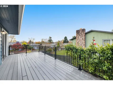 1425 NW 122nd Avenue Portland OR 97229