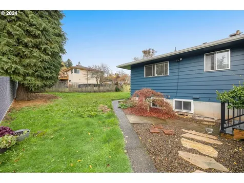 1425 NW 122nd Avenue Portland OR 97229
