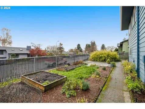 1425 NW 122nd Avenue Portland OR 97229