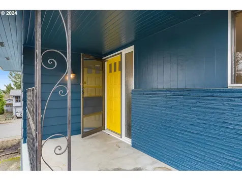 1425 NW 122nd Avenue Portland OR 97229