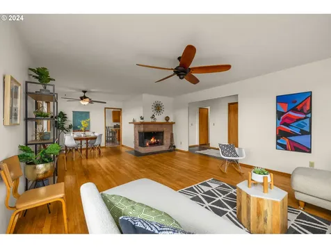 1425 NW 122nd Avenue Portland OR 97229