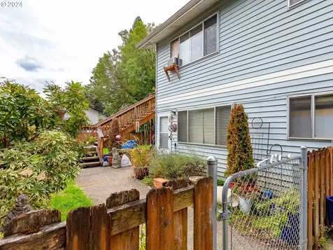 614 Nw 10th Avenue Camas WA 98607