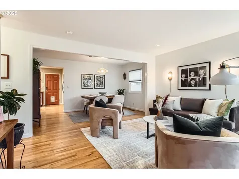 4656 SE 46th Avenue Portland OR 97206