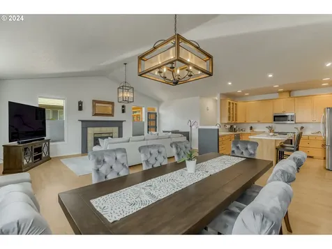 7509 SE 157th Avenue Portland OR 97236