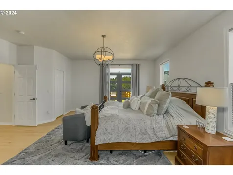7509 SE 157th Avenue Portland OR 97236