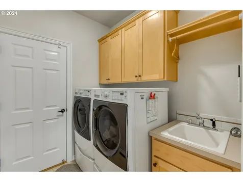 7509 SE 157th Avenue Portland OR 97236