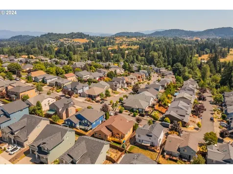 7509 SE 157th Avenue Portland OR 97236