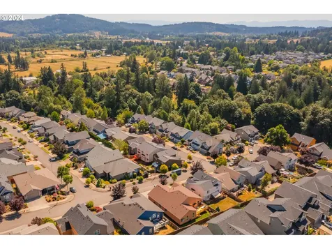 7509 SE 157th Avenue Portland OR 97236