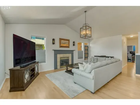 7509 SE 157th Avenue Portland OR 97236