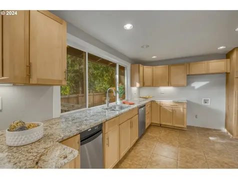 6475 Sw Fisher Avenue Beaverton OR 97008