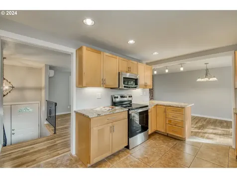 6475 Sw Fisher Avenue Beaverton OR 97008