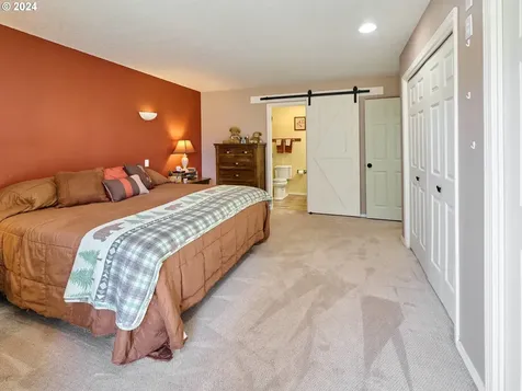 1114 Fernwood Court NW Salem OR 97304