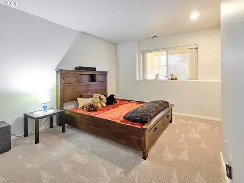 1114 Fernwood Court NW Salem OR 97304