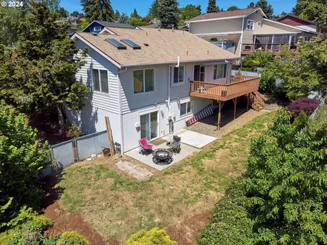 1114 Fernwood Court NW Salem OR 97304