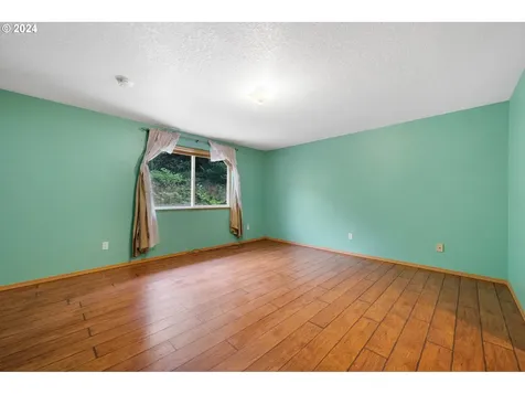 17995 Evergreen Drive Cloverdale OR 97112