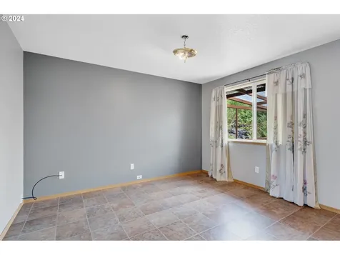 17995 Evergreen Drive Cloverdale OR 97112