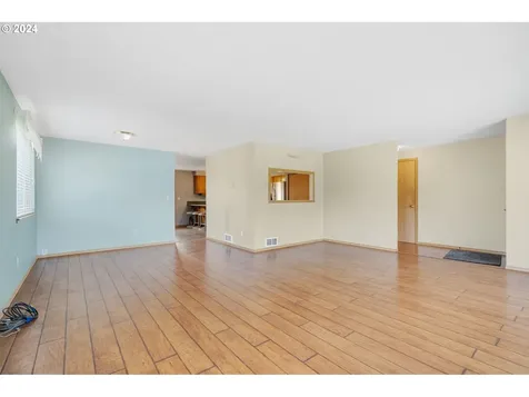 17995 Evergreen Drive Cloverdale OR 97112