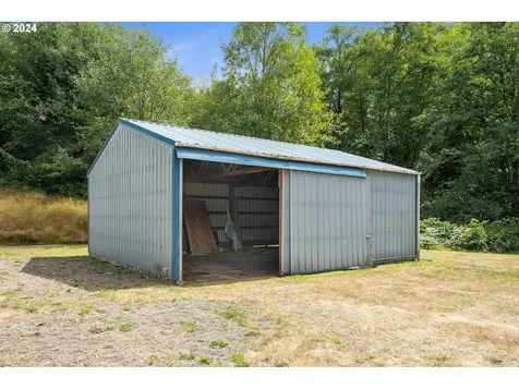 17995 Evergreen Drive Cloverdale OR 97112
