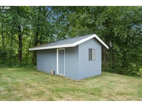 17995 Evergreen Drive Cloverdale OR 97112