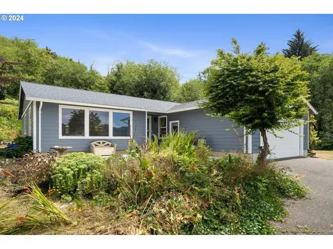 17995 Evergreen Drive Cloverdale OR 97112