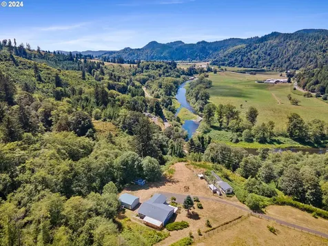17995 Evergreen Drive Cloverdale OR 97112