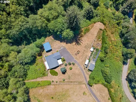 17995 Evergreen Drive Cloverdale OR 97112