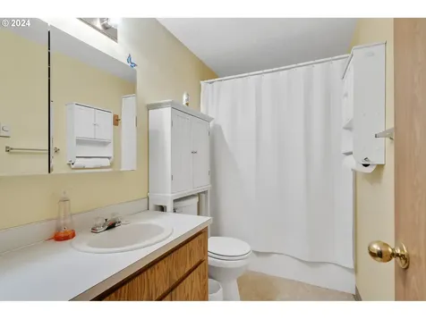 17995 Evergreen Drive Cloverdale OR 97112