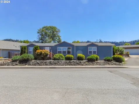 461 Se Tokay Street Winston OR 97496