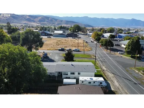 2755 H Street Baker City OR 97814