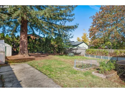 753 SE 141st Avenue Portland OR 97233
