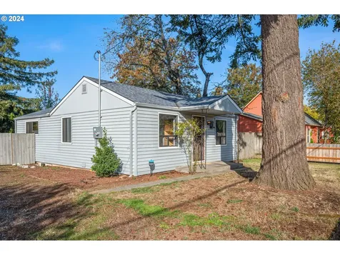 753 SE 141st Avenue Portland OR 97233