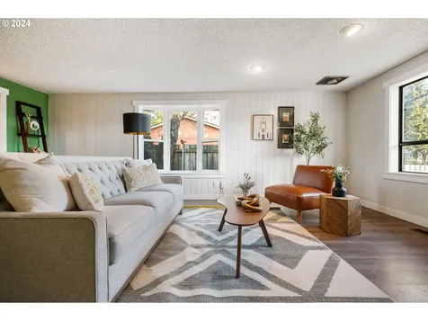 753 SE 141st Avenue Portland OR 97233