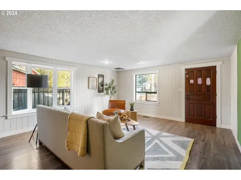 753 SE 141st Avenue Portland OR 97233